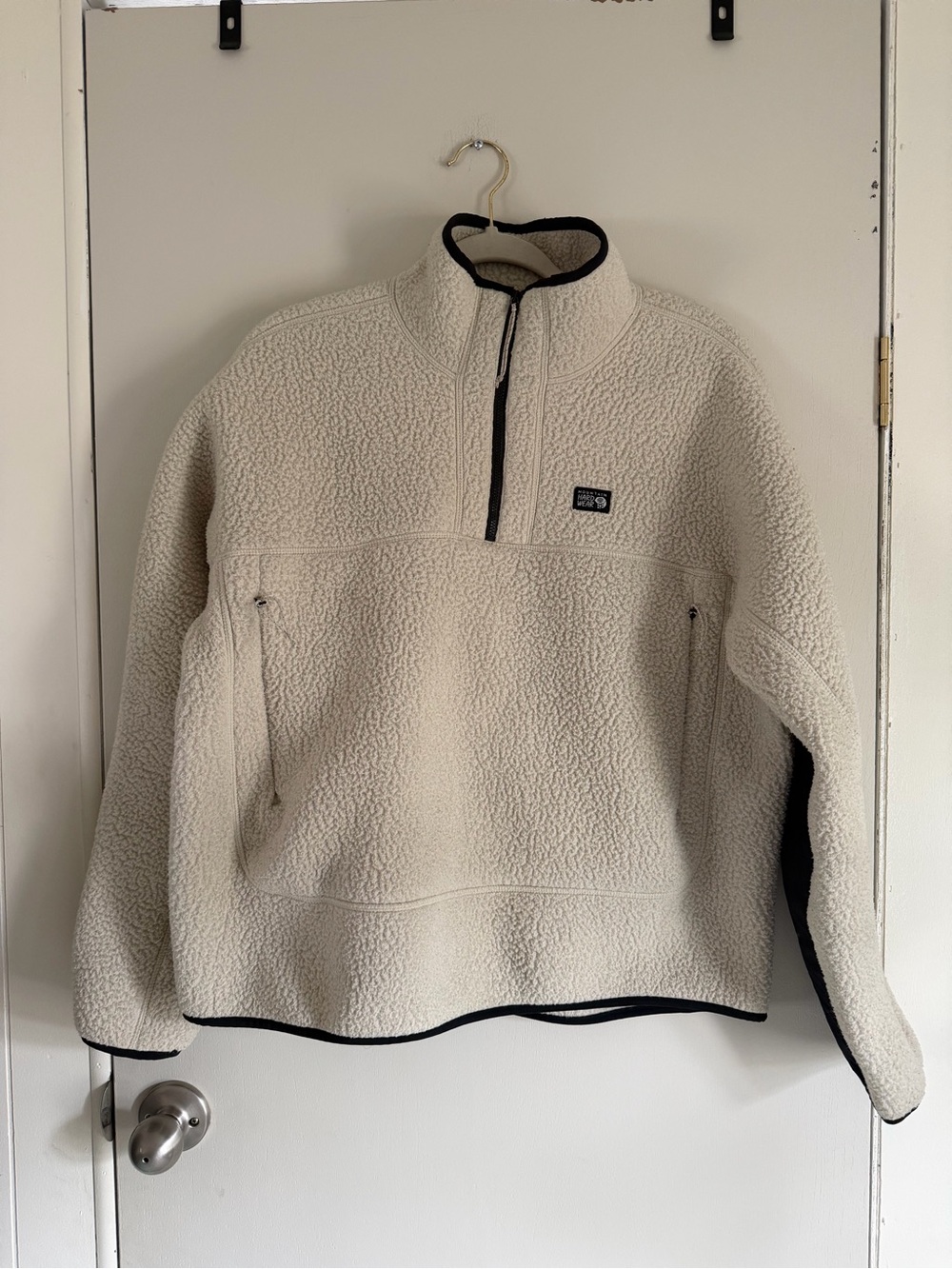 Cozy Mountain Hardware Cream Sherpa Pullover with Black Trim